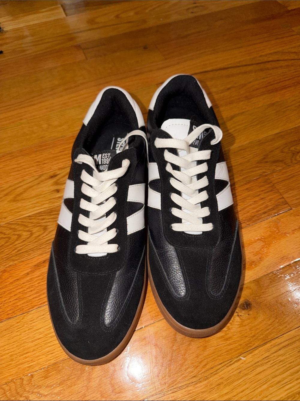 Steve Madden Black and White Men's Sneakers with Gum Outsole